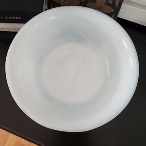 Vintage Dining - Vintage FTD 1979 Milk Glass Farmhouse Serving Bowl Vintage Dining - Vintage FTD 1979 Milk Glass Farmhouse Serving Bowl